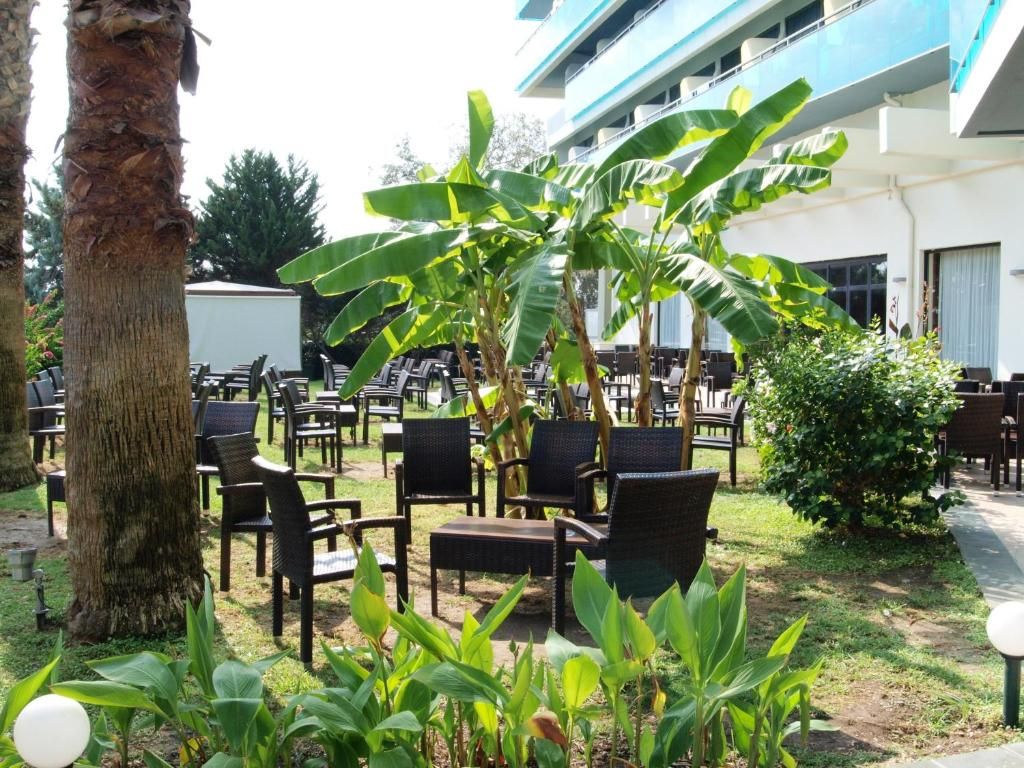 Calypso Beach Hotel фото 15