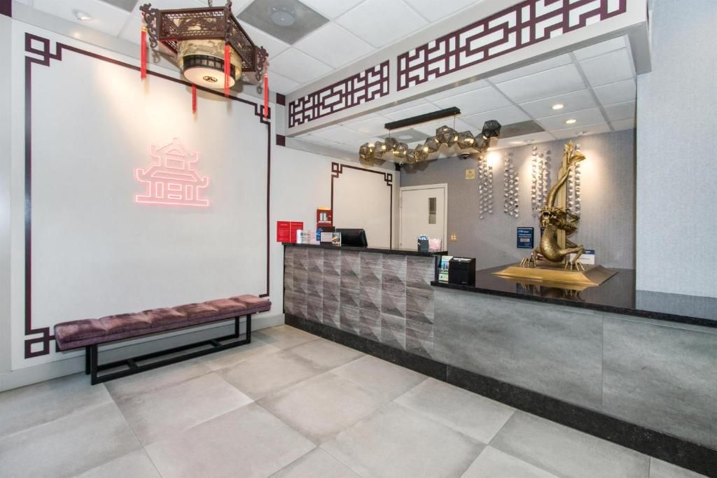 Best Western Plus Dragon Gate Inn фото 32