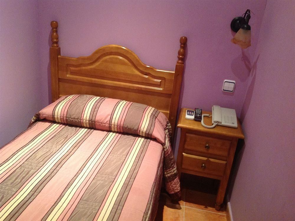 Хостел «Hostal Las Fuentes» фото 5