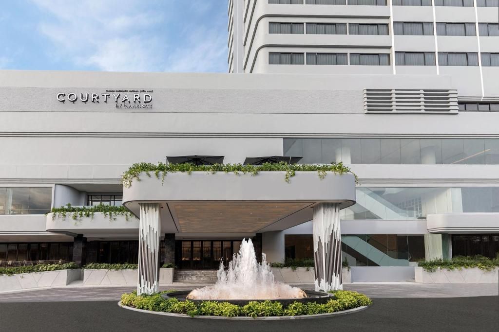 Courtyard by Marriott Phuket Town фото 11
