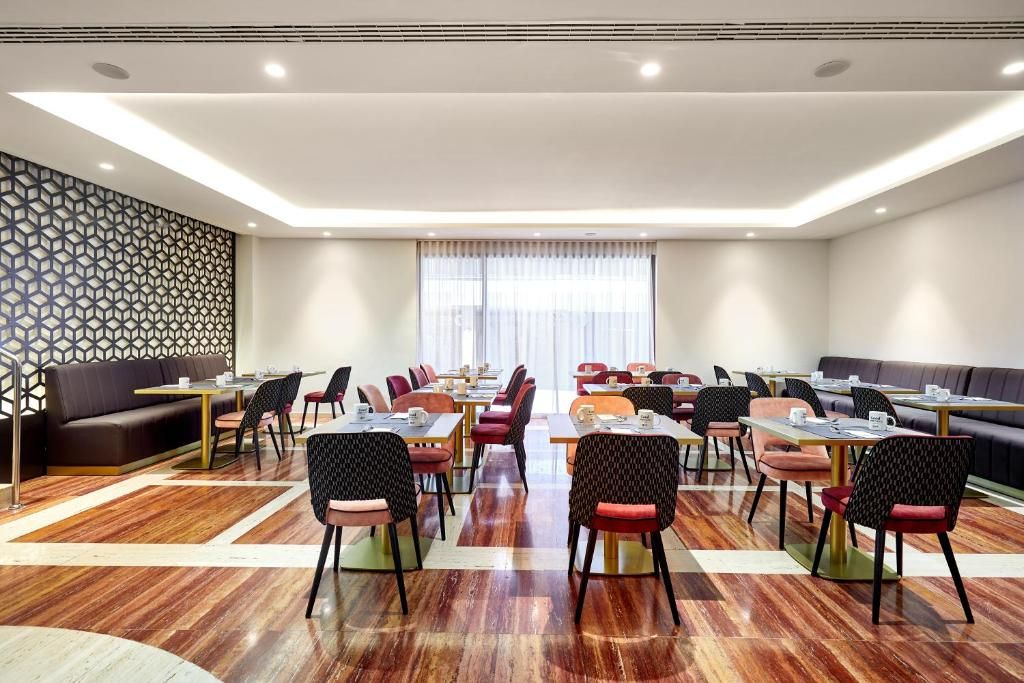 Hotel Exe Mitre фото 41