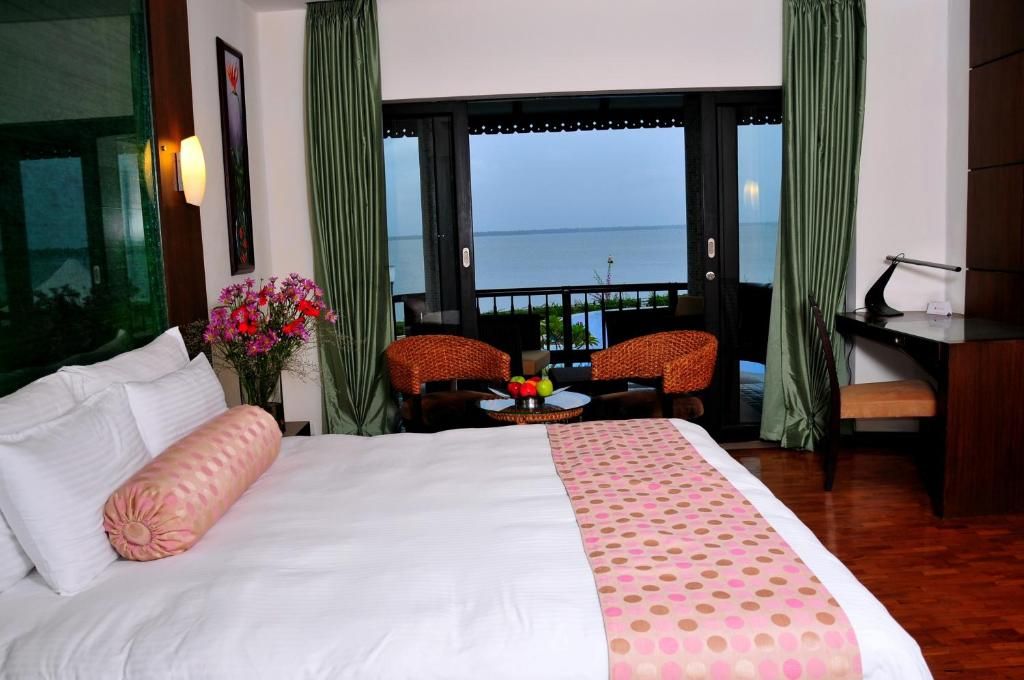 Ramada Cochin Resort фото 55
