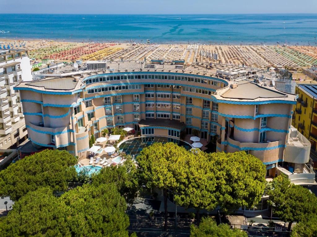 Savoia Hotel Rimini фото 4