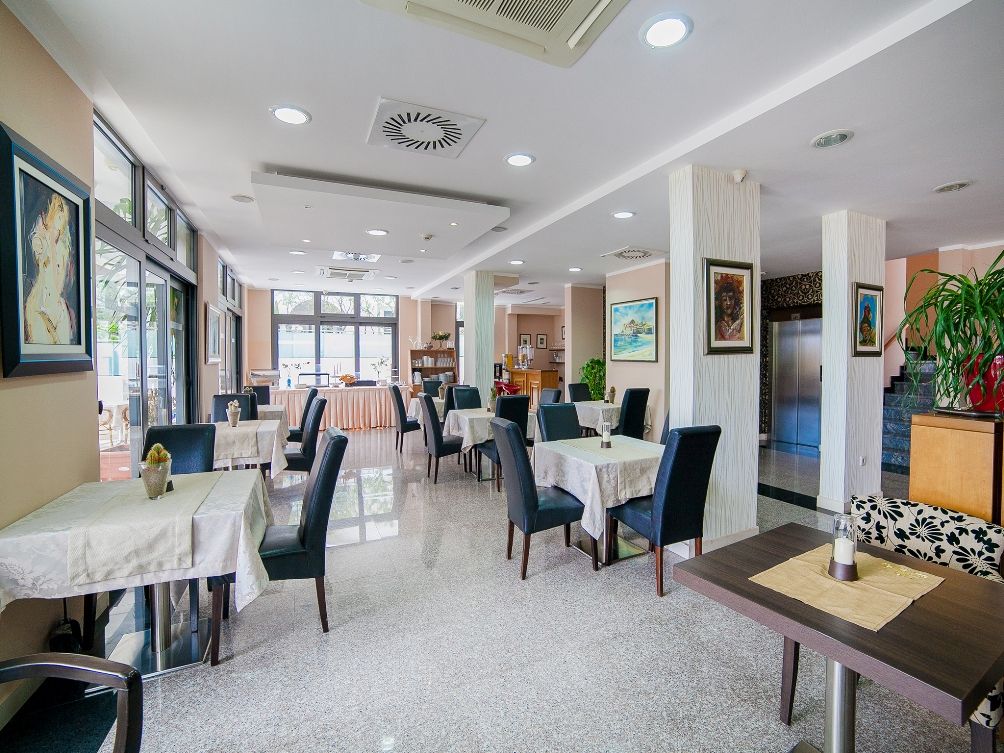 Hotel Petrovac фото 0
