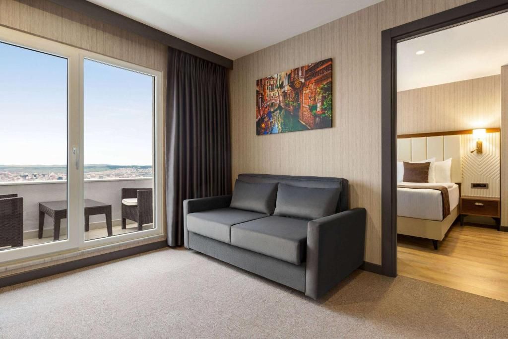 Operla Airport Hotels, Trademark Collection by Wyndham фото 27
