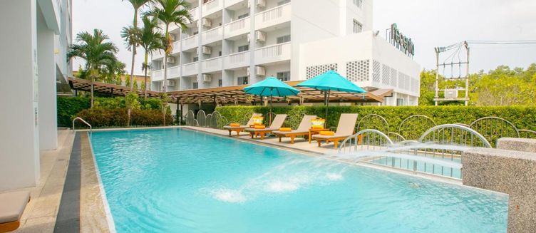 Фото отеля Recenta Suite Phuket Suanluang