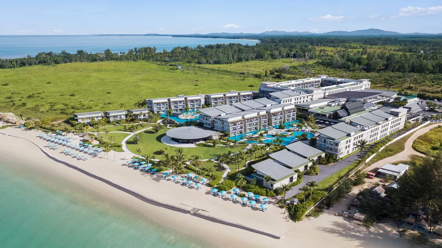 Le Meridien Khao Lak Resort & Spa фото 0