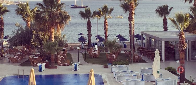 Фото отеля Nagi Beach