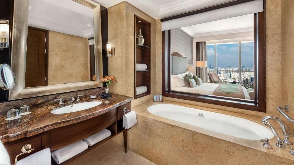 Dusit Thani Abu Dhabi фото 91
