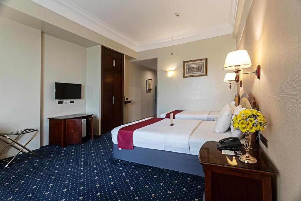 Sarrosa International Hotel and Residential Suites - Multiple Use Hotel фото 28