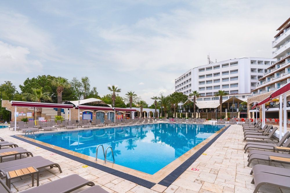 Batihan Beach Resort & Spa фото 52