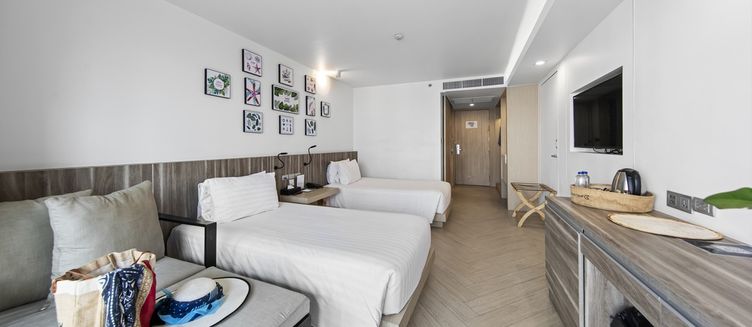 Фото отеля Golden Tulip Pattaya Beach Resort