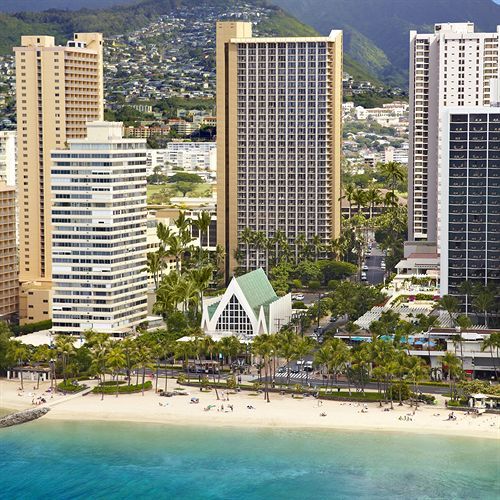Hilton Waikiki Beach Hotel фото 1