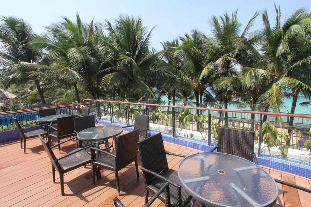 Crown Regency Beach Resort фото 65