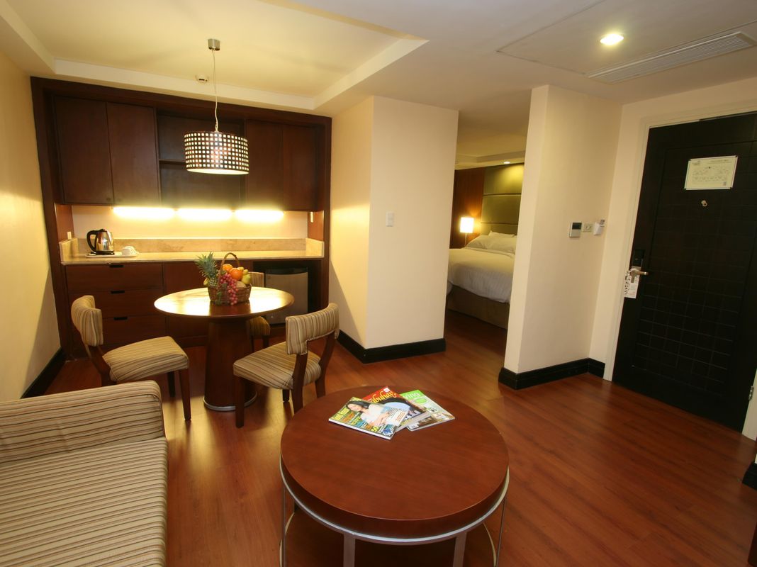 Crown Regency Hotels & Towers фото 5