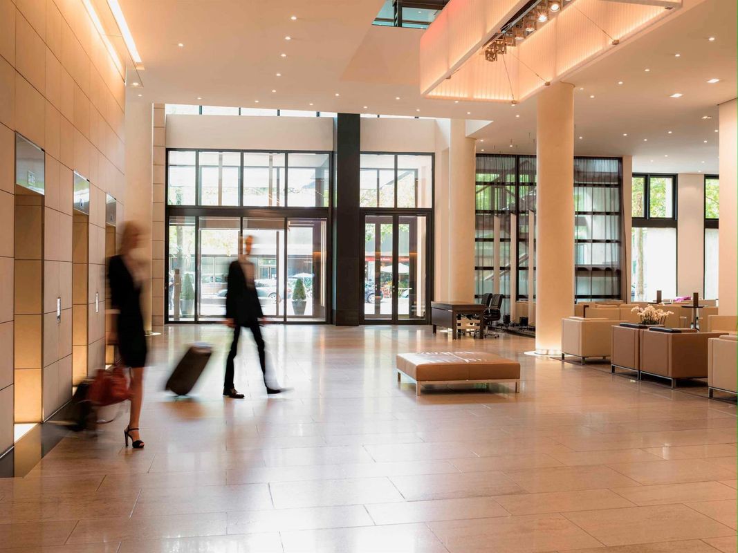 Pullman Berlin Schweizerhof фото 21