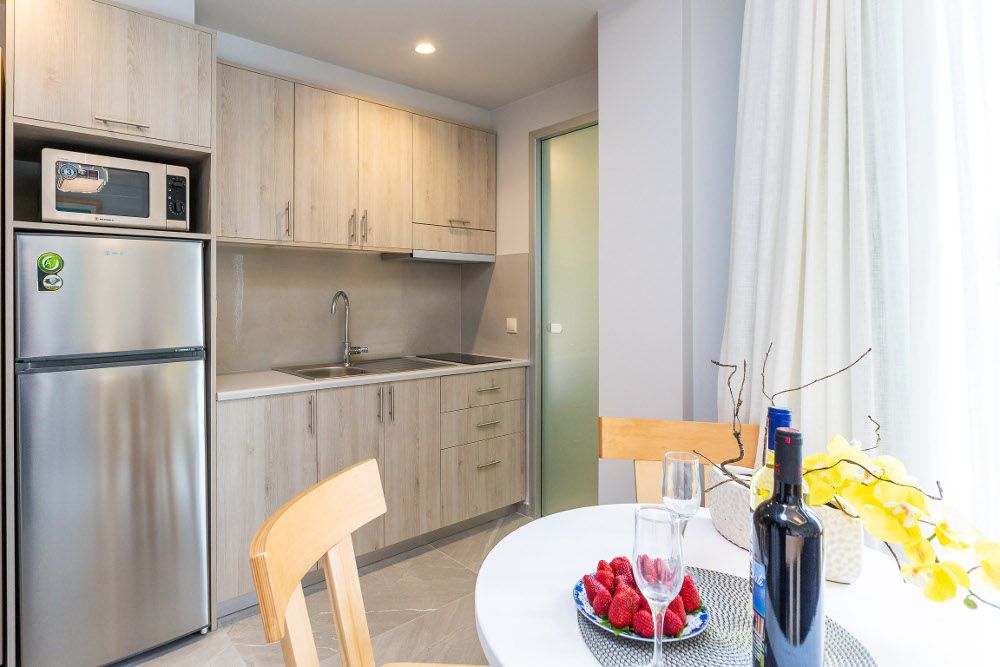 Luxury Suite with Sea View in Akrogiali Luxury Aparthotel фото 39