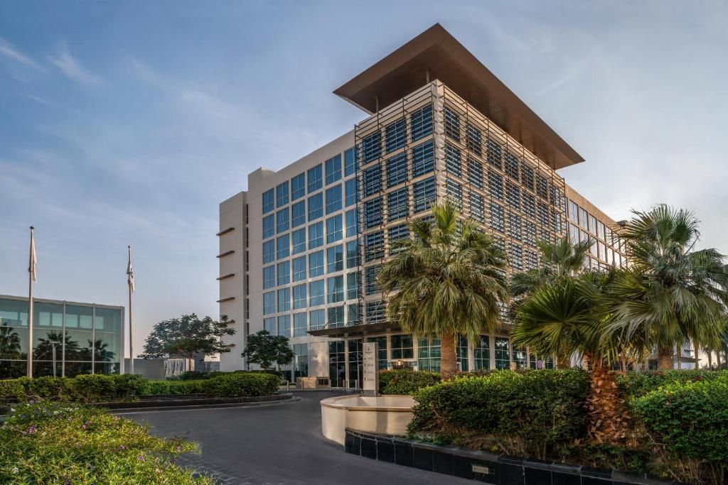 Yas Plaza Circuit фото 42