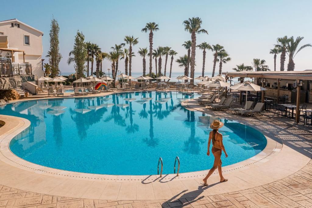 Louis Althea Beach Hotel фото 31