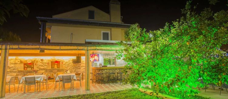 Фото отеля Dedeminn Garden Hotel