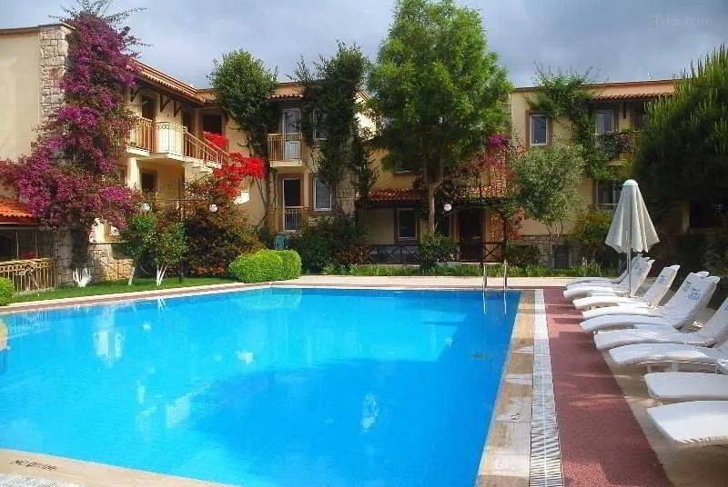 Moonshine Hotel & Suites фото 12