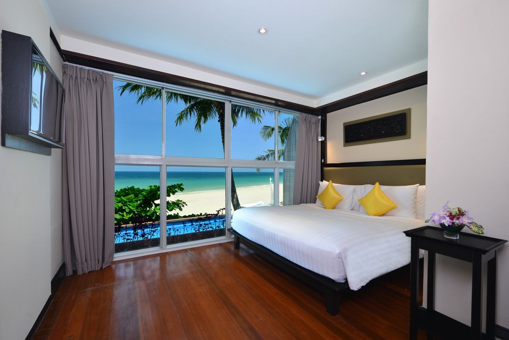 Andaman White Beach Resort фото 43