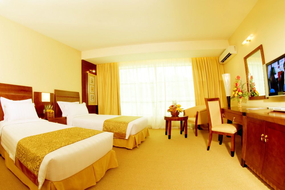 Celyn Hotel City Mall фото 44