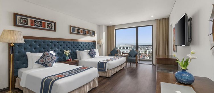 Фото отеля Balcona Hotel Danang