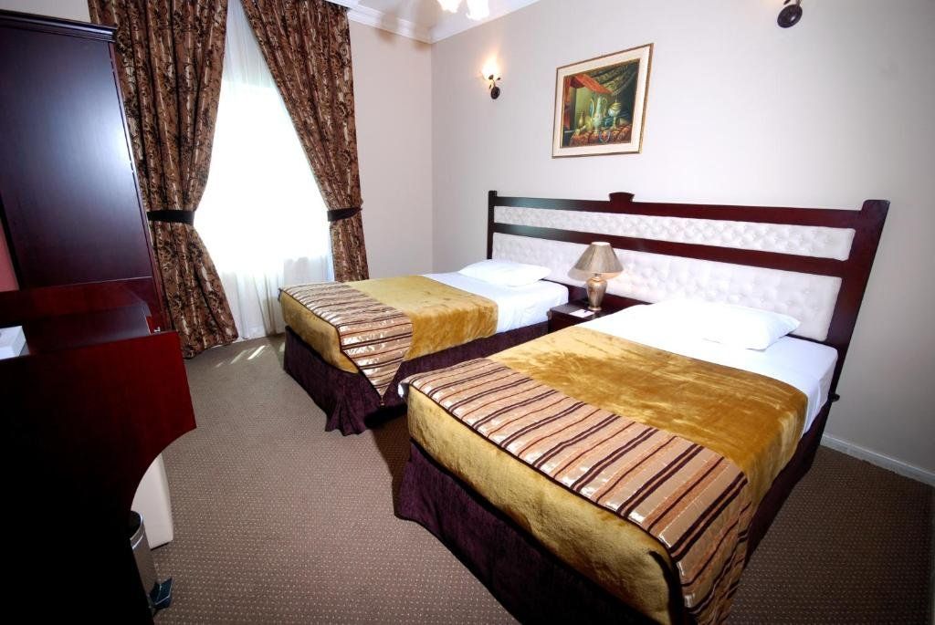 Апарт-отель «Al Bustan Tower Hotel Suites» фото 1