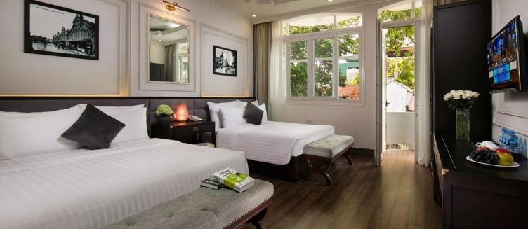 Фото отеля Golden Rooster Hotel & Travel