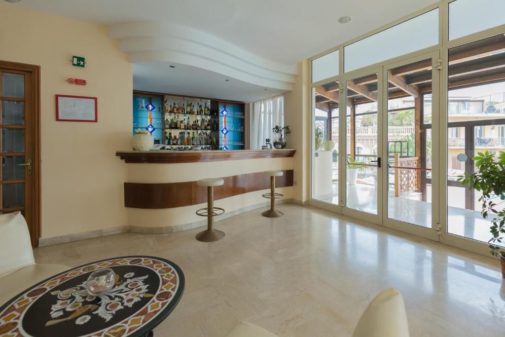 Hotel Villa Esperia фото 3