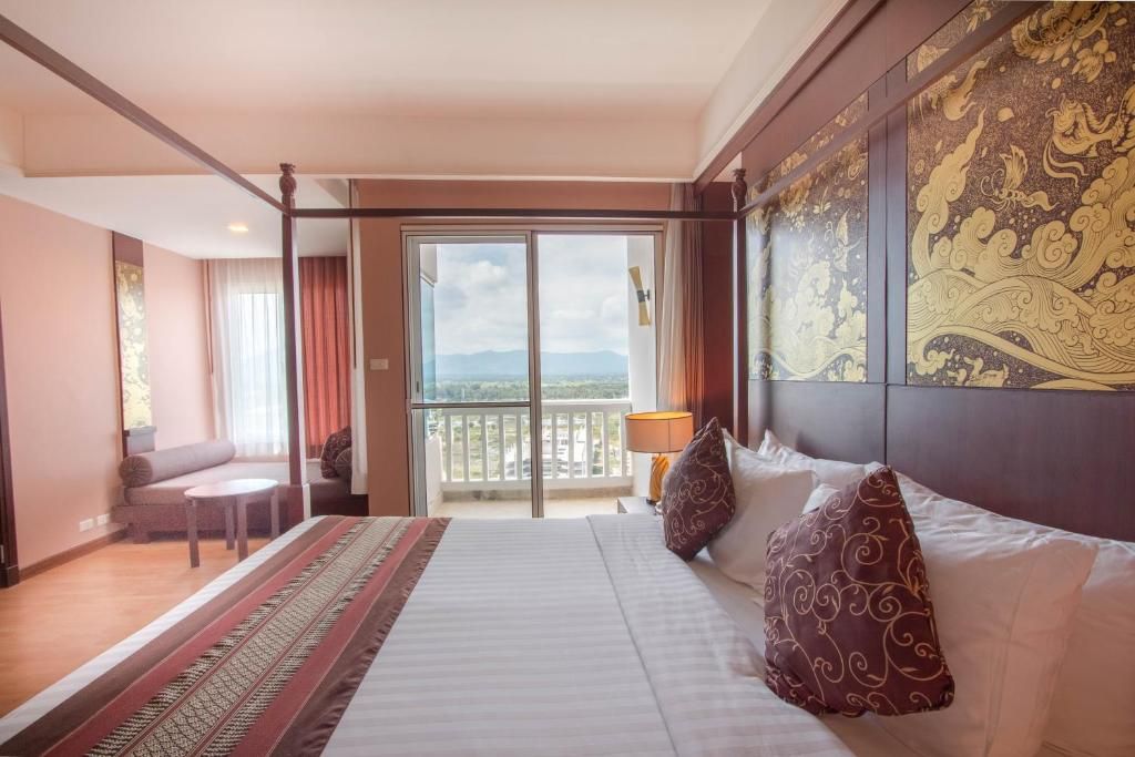 Grand Pacific Sovereign Resort & Spa фото 14
