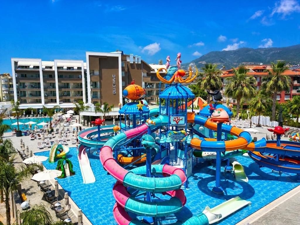 Blue Wave Suite Hotel фото 71