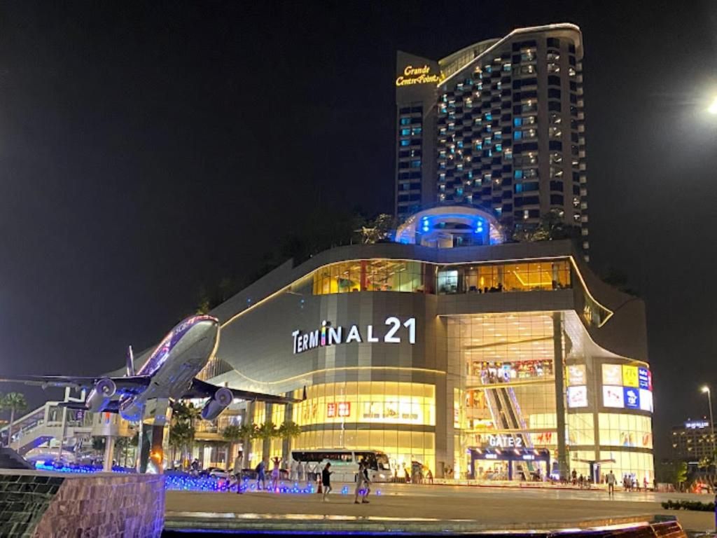 Golden Tulip Essential Pattaya Hotel фото 61