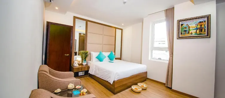 Фото отеля Pariat River Front Hotel Danang