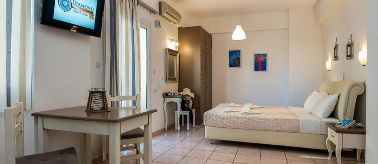 Фото отеля Diamond Apartments and Suites