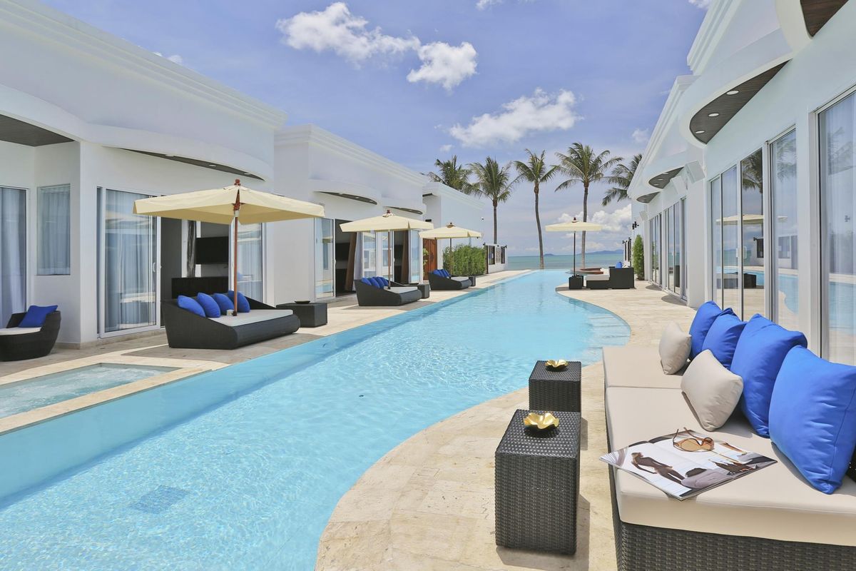 The Privilege Hotel Ezra Beach Club фото 5
