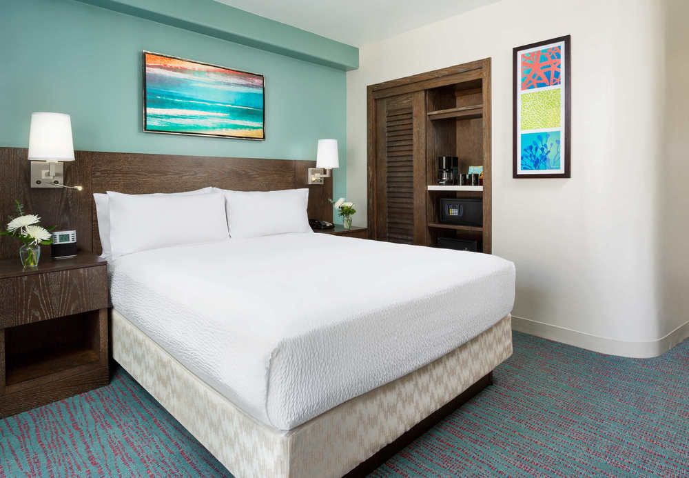Courtyard by Marriott Waikiki Beach фото 28