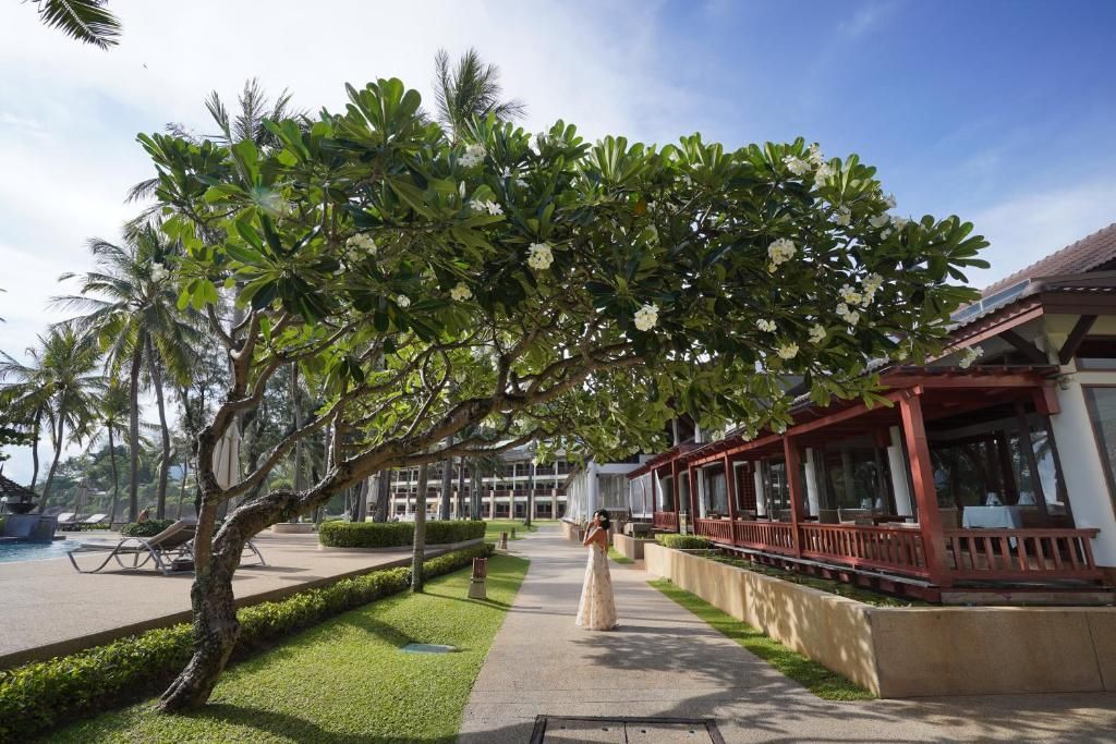 Katathani Phuket Beach Resort фото 120