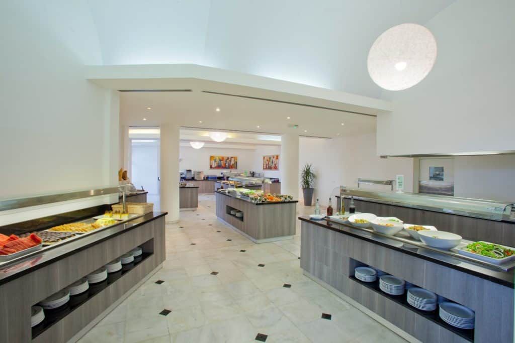 Golden Coast Beach Hotel фото 11