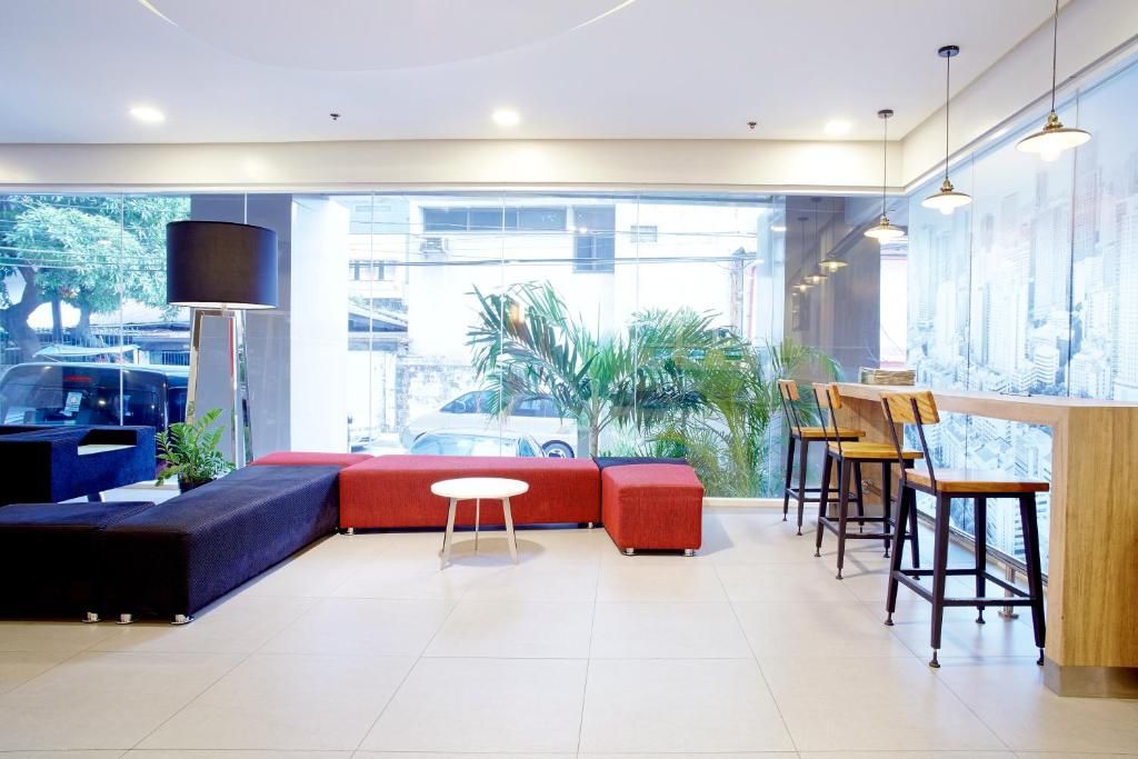 Red Planet Makati фото 35