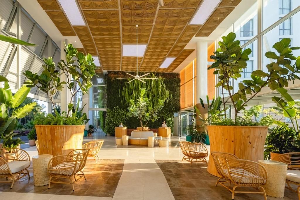 Melia Danang Beach Resort фото 71