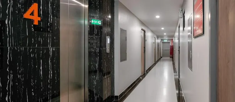 Фото отеля Icheck Inn Darisa Ngamwongwan