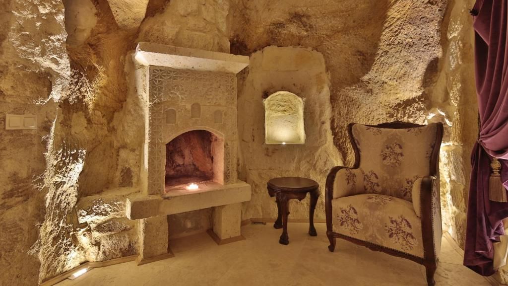 Golden Cave Suites фото 38