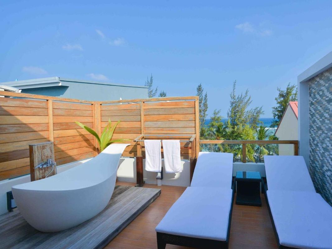 Guest House «Coconut Tree Hulhuvilla Beach Guest House» фото 3