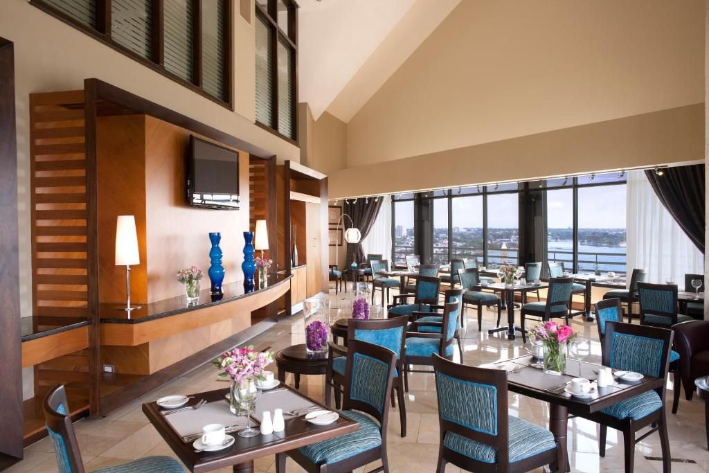 Crowne Plaza фото 3