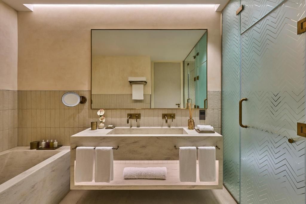 ERTH Abu Dhabi фото 30