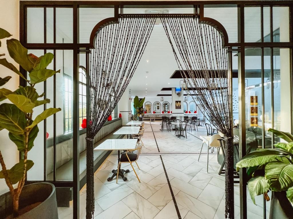 Ratri Hotel Phuket Old Town фото 6