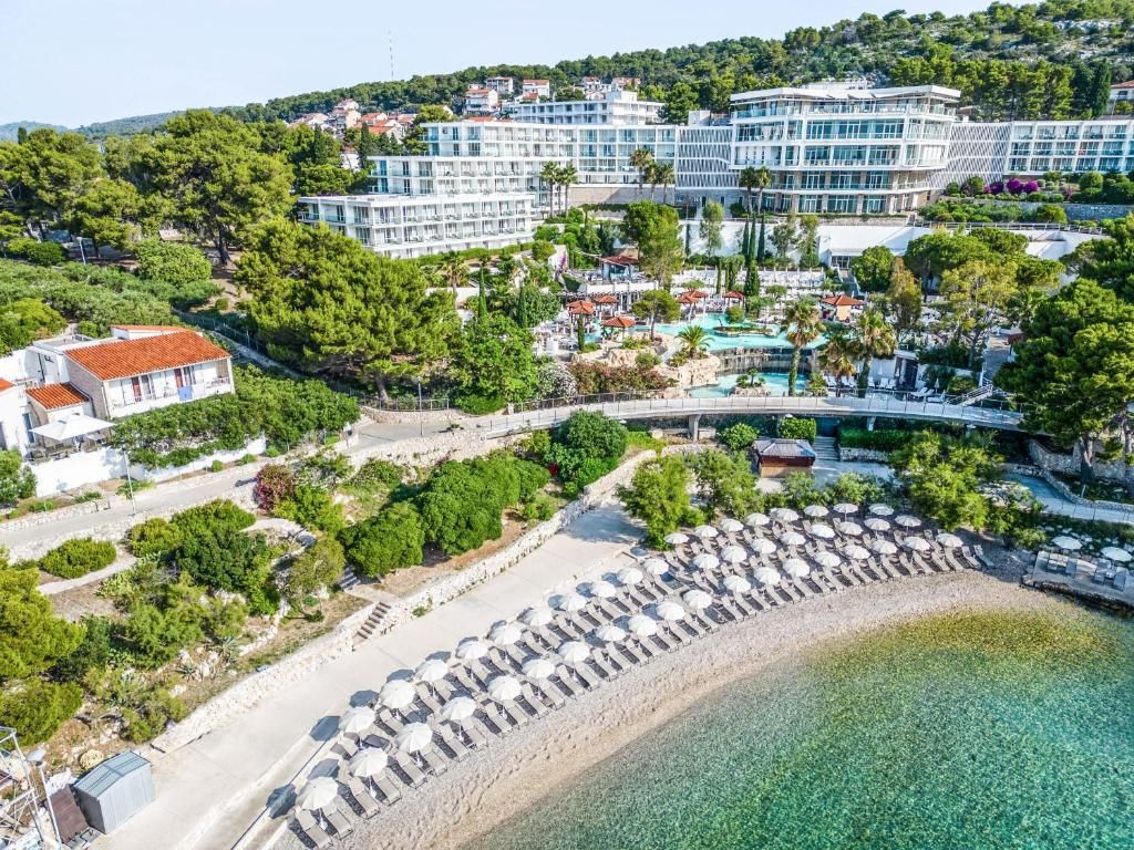 Amfora Hvar Grand Beach Resort фото 8