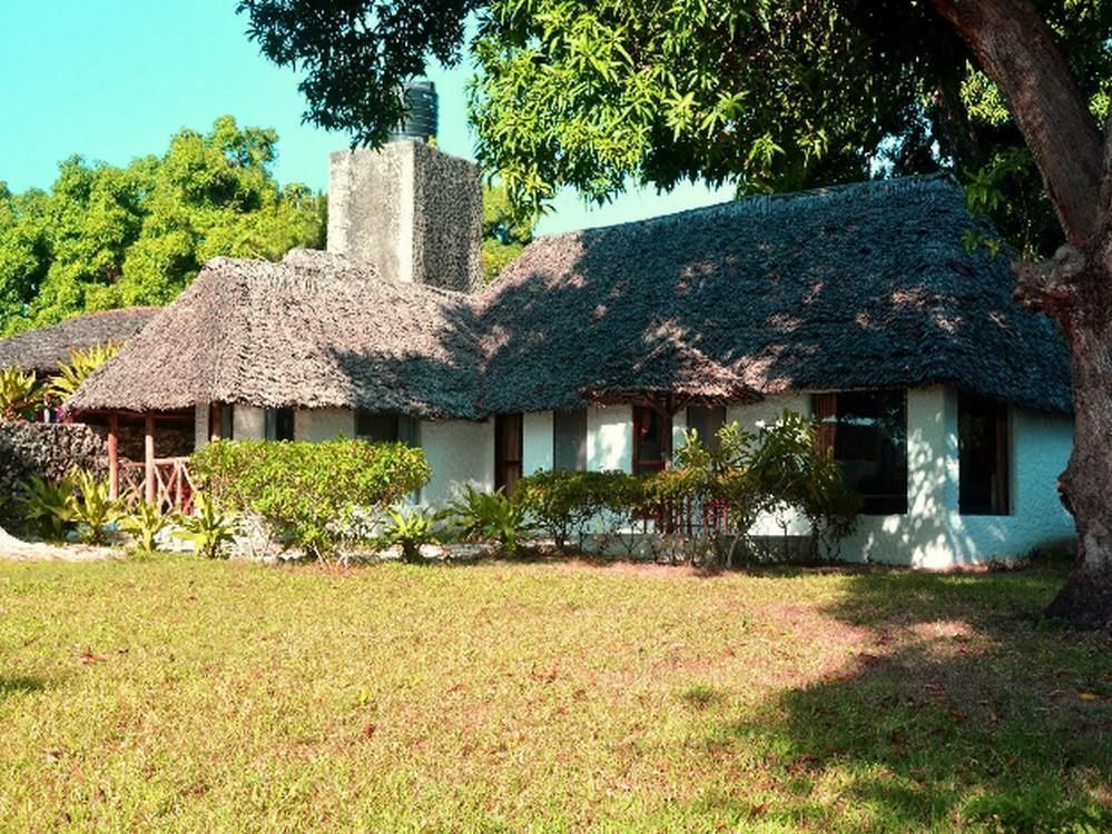 Chuini Zanzibar Beach Lodge фото 4